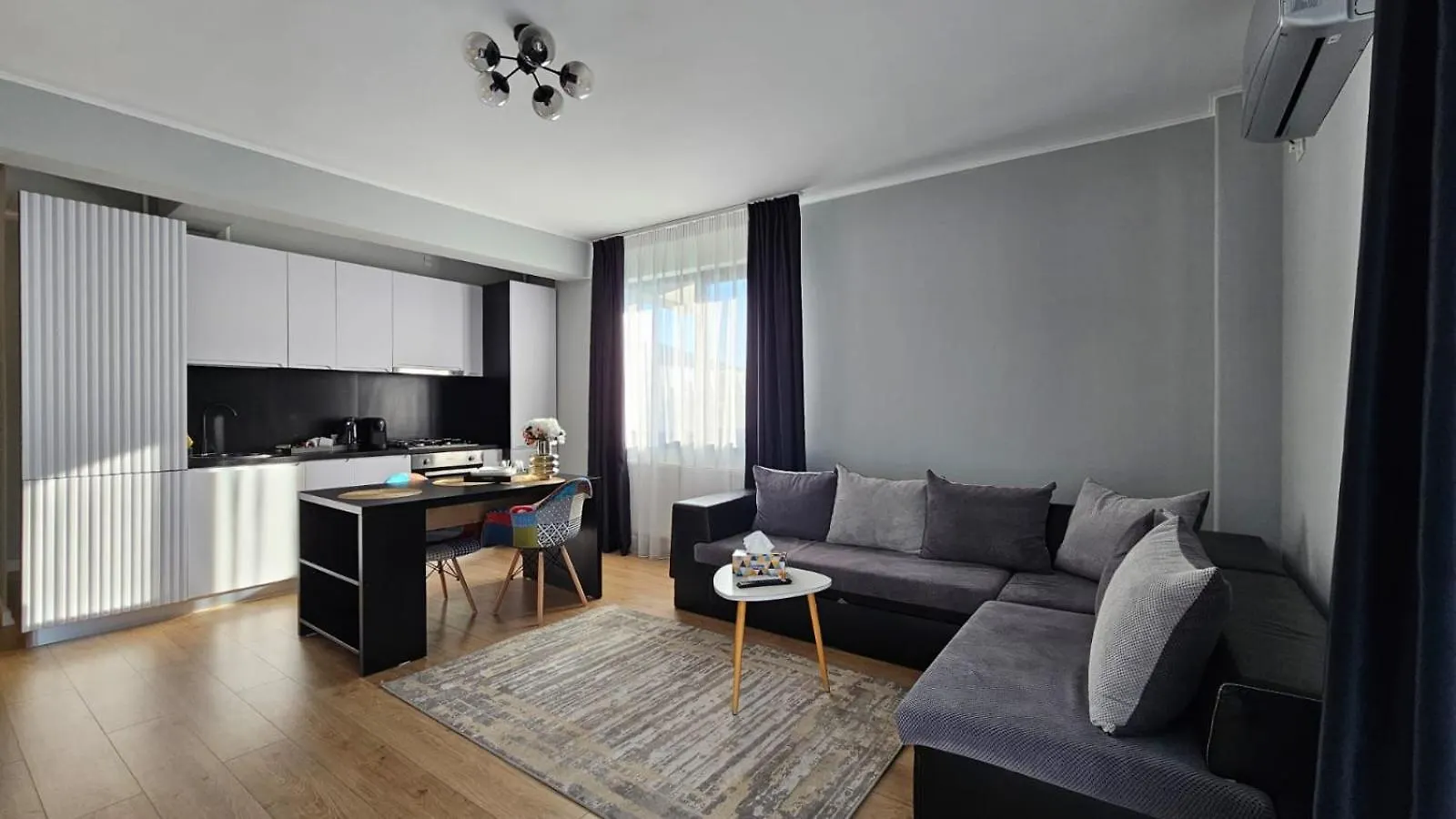 Royal Apartments Otopeni Dn Romania